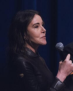 Christa Miller เส้นทางชีวิตจากนางแบบสู่ราชินีคอมเมดี้แห่งวงการทีวีสหรัฐฯ