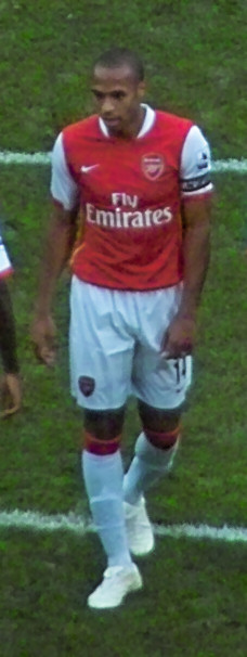 Thierry Henry ตำนานดาวยิงระดับโลกจากอาร์เซนอลสู่บทบาทผู้จัดการทีม
