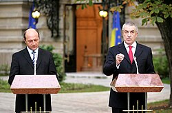 Călin Popescu-Tăriceanu เส้นทางอำนาจและการเมืองของอดีตนายกรัฐมนตรีโรมาเนีย