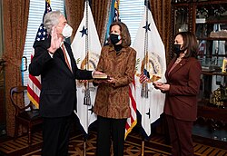 William J. Burns เส้นทางชีวิตจากนักการทูตระดับโลกสู่ผู้อำนวยการ CIA