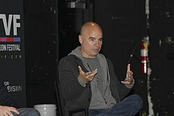 John Riggi ผู้เขียนบทและโปรดิวเซอร์มือทองแห่งวงการโทรทัศน์สหรัฐฯ