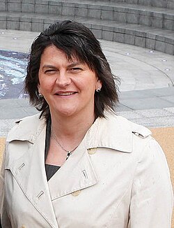 Arlene Foster เส้นทางชีวิตและการเมืองของสตรีผู้ทรงอิทธิพลแห่งไอร์แลนด์เหนือ