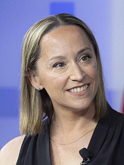 Courtney Kube ผู้สื่อข่าวอาวุโสด้านความมั่นคงแห่ง NBC News