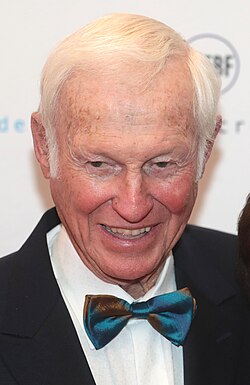 Harvey Mackay เส้นทางสู่ความสำเร็จของนักธุรกิจและนักเขียนระดับโลก