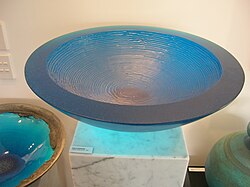 Ann Robinson ศิลปินแก้วระดับโลกผู้พลิกโฉมเทคนิค Lost-Wax Casting