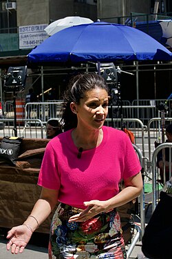 Laura Jarrett ผู้ประกาศข่าวสาวมากฝีมือและผู้เชี่ยวชาญด้านกฎหมายแห่ง NBC News