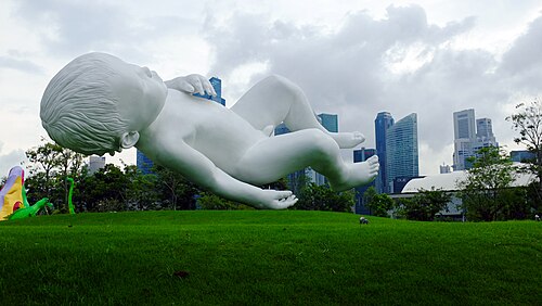Marc Quinn ศิลปินร่วมสมัยผู้ท้าทายขีดจำกัดของร่างกายและวัสดุ