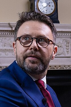Jon Kay ผู้ประกาศข่าวและผู้ดำเนินรายการชื่อดังแห่ง BBC