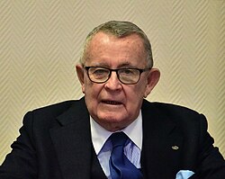 Andrzej K. Koźmiński ผู้ก่อตั้งมหาวิทยาลัย Kozminski และปรมาจารย์ด้านการจัดการ