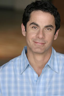 Robert Maschio นักแสดงผู้สร้างสีสันจากบทบาท Dr. Todd ใน Scrubs