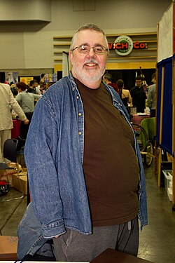 Kurt Busiek นักเขียนคอมิกส์ระดับตำนานผู้สร้างสรรค์จักรวาล Astro City และ Marvels