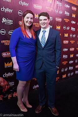 Lindsay Jones นักพากย์และผู้กำกับมากความสามารถจาก Rooster Teeth