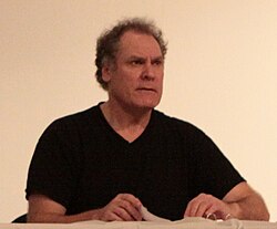 Jay O. Sanders นักแสดงมากฝีมือผู้โดดเด่นทั้งบนเวทีบรอดเวย์และจอเงิน