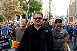 Cleve Jones นักเคลื่อนไหวผู้เปลี่ยนความสูญเสียเป็นพลังแห่งการรำลึก