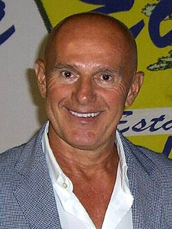 Arrigo Sacchi ปรมาจารย์ผู้ปฏิวัติโลกฟุตบอลและตำนานผู้สร้างเอซี มิลาน ยุคทอง