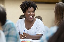 Tonya Mosley นักข่าวสาวผู้ทรงอิทธิพลแห่งวงการวิทยุและพอดแคสต์สหรัฐฯ