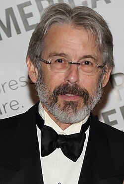 Hendrik Hertzberg นักเขียนและนักวิจารณ์การเมืองผู้ทรงอิทธิพลแห่ง The New Yorker