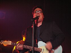 John Flansburgh ผู้ก่อตั้งวง They Might Be Giants และศิลปินผู้สร้างสรรค์ดนตรีแนว Quirky