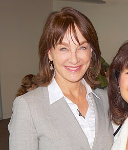 Nancy Snyderman แพทย์หญิงและผู้ประกาศข่าวชื่อดังผู้ทรงอิทธิพลด้านสุขภาพ