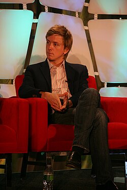 Chris Hughes จากผู้ร่วมก่อตั้ง Facebook สู่บทบาทนักคิดด้านเศรษฐกิจและการเมือง
