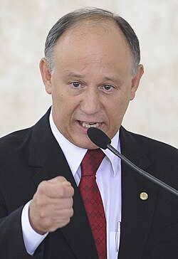 Pepe Vargas นักการเมืองและแพทย์ผู้ทรงอิทธิพลแห่งรัฐ Rio Grande do Sul