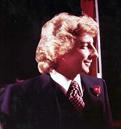 Barry Manilow ตำนานศิลปินเพลงป๊อปผู้สร้างประวัติศาสตร์ยอดขายถล่มทลาย