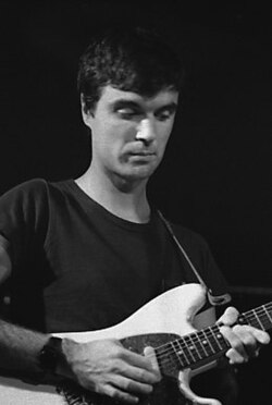 David Byrne ศิลปินผู้ทลายกำแพงดนตรีและศิลปะร่วมสมัย
