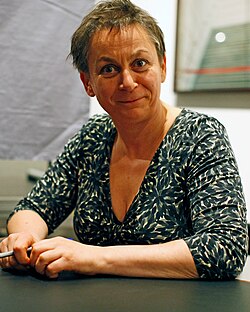 Anne Enright นักเขียนรางวัล Man Booker ผู้ถ่ายทอดความซับซ้อนของครอบครัวและความเป็นแม่
