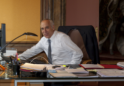 Bruno Cathala ผู้บุกเบิกการบริหารงานในศาลอาญาระหว่างประเทศ