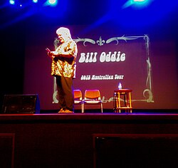 Bill Oddie ศิลปินผู้หลงใหลในธรรมชาติและตำนานตลกแห่งอังกฤษ