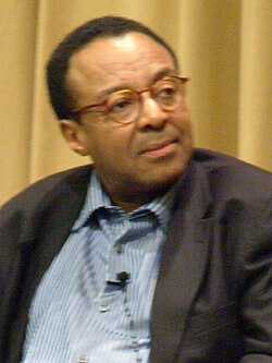 Clarence Page นักข่าวระดับตำนานและคอลัมนิสต์ผู้ทรงอิทธิพลแห่ง Chicago Tribune