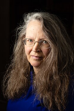 Caroline Fraser นักเขียนรางวัลพูลิตเซอร์ผู้ถ่ายทอดประวัติศาสตร์และธรรมชาติ