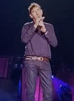 Jimmy Nail ศิลปินผู้มากความสามารถจากนิวคาสเซิล ผู้สร้างตำนานทั้งงานเพลงและงานแสดง