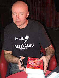 Irvine Welsh นักเขียนผู้สะท้อนด้านมืดของสังคมสกอตแลนด์ผ่านวรรณกรรมระดับคัลท์
