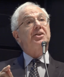 Bruce Ackerman นักคิดผู้พลิกโฉมทฤษฎีกฎหมายรัฐธรรมนูญและปรัชญาการเมือง
