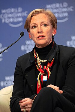 Ellen J. Kullman ผู้บริหารหญิงทรงอิทธิพลและเส้นทางสู่ความสำเร็จในโลกธุรกิจ