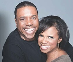 Creflo Dollar เส้นทางชีวิตและจุดเปลี่ยนทางความเชื่อของนักเทศน์ชื่อดัง