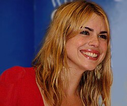 Billie Piper จากป๊อปสตาร์วัยใสสู่ยอดนักแสดงเจ้าบทบาทระดับโลก