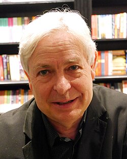 Jonathan Coe นักเขียนผู้สะท้อนสังคมอังกฤษผ่านวรรณกรรมเสียดสี