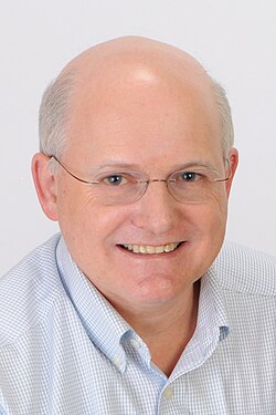 Charles E. Leiserson ปรมาจารย์ด้านการคำนวณแบบขนานและผู้เขียนตำราอัลกอริทึมระดับโลก