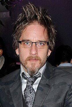 Joel Thomas Hynes ศิลปินผู้ถ่ายทอดด้านมืดของสังคมแคนาดาผ่านงานเขียนและภาพยนตร์