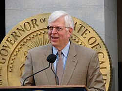 Dennis Prager นักวิจารณ์การเมืองและผู้ก่อตั้ง PragerU ผู้ทรงอิทธิพลแห่งสหรัฐฯ