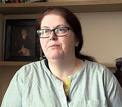 Sally Wainwright ผู้สร้างสรรค์ตัวละครหญิงที่ทรงพลังแห่งวงการทีวีอังกฤษ