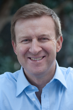 Jonathan Coleman อดีตรัฐมนตรีและแพทย์ผู้ทรงอิทธิพลแห่งนิวซีแลนด์
