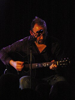 Boo Hewerdine ศิลปินผู้สร้างสรรค์บทเพลงและโปรดิวเซอร์ระดับตำนานแห่งอังกฤษ