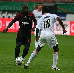 Clarence Seedorf ตำนานกองกลางผู้สร้างประวัติศาสตร์แชมป์ยุโรปกับ 3 สโมสร