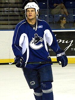 Kevin Bieksa เส้นทางจากกองหลังสายดุสู่กูรูฮอกกี้ระดับโลก