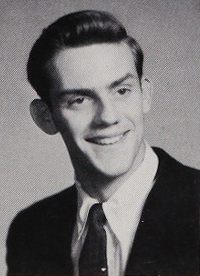Christopher Lloyd นักแสดงระดับตำนานผู้สร้างสีสันให้โลกภาพยนตร์