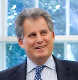 David Lipton นักเศรษฐศาสตร์ผู้ทรงอิทธิพลและอดีตผู้รักษาการผู้อำนวยการ IMF