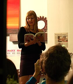 Lauren Beukes นักเขียนหญิงผู้พลิกโฉมโลกวรรณกรรมไซไฟและแฟนตาซีร่วมสมัย